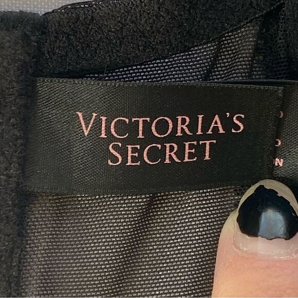 Victoria's Secret Padded Black Lace Corset Size 36B - Picture 8 of 11